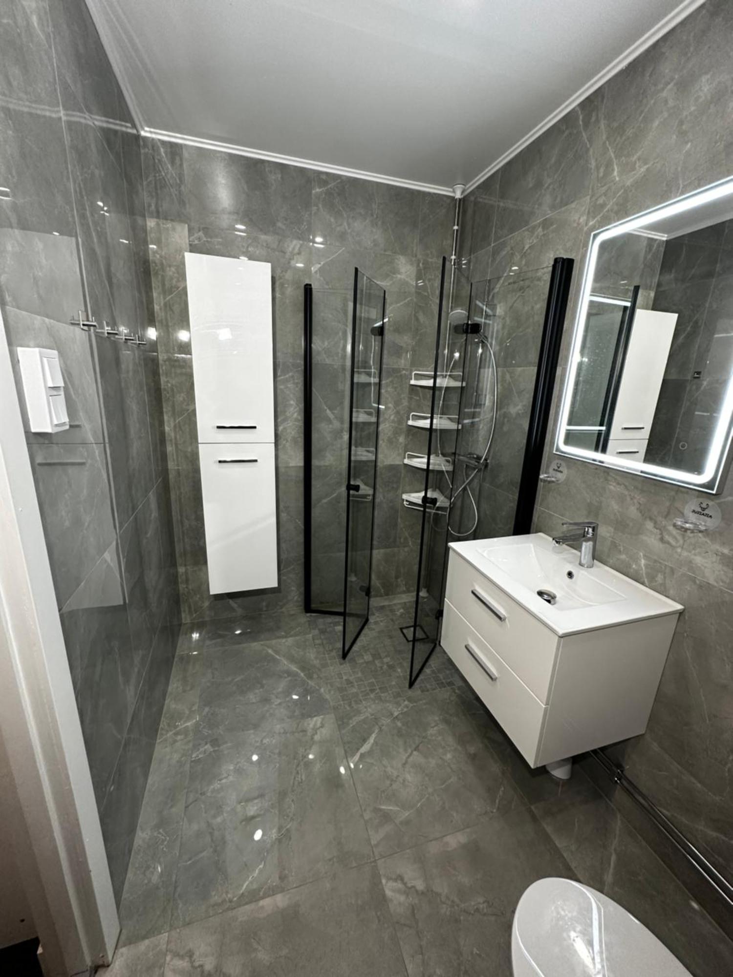 Luxurious 2-Room Apartment In Central Borås Buitenkant foto